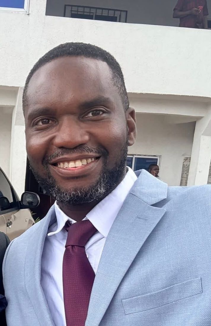 Dr Uche Elekwa
